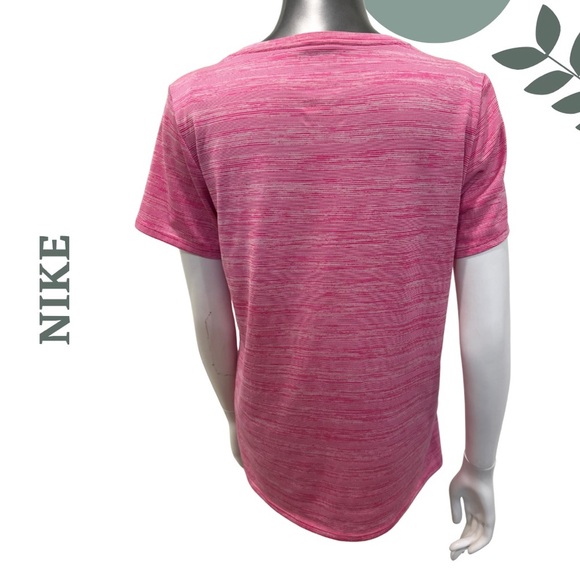 🛍️3/$40 NIKE Dri-FIT Pink V-Neck Tee (Women’s Large) - Picture 3 of 5
